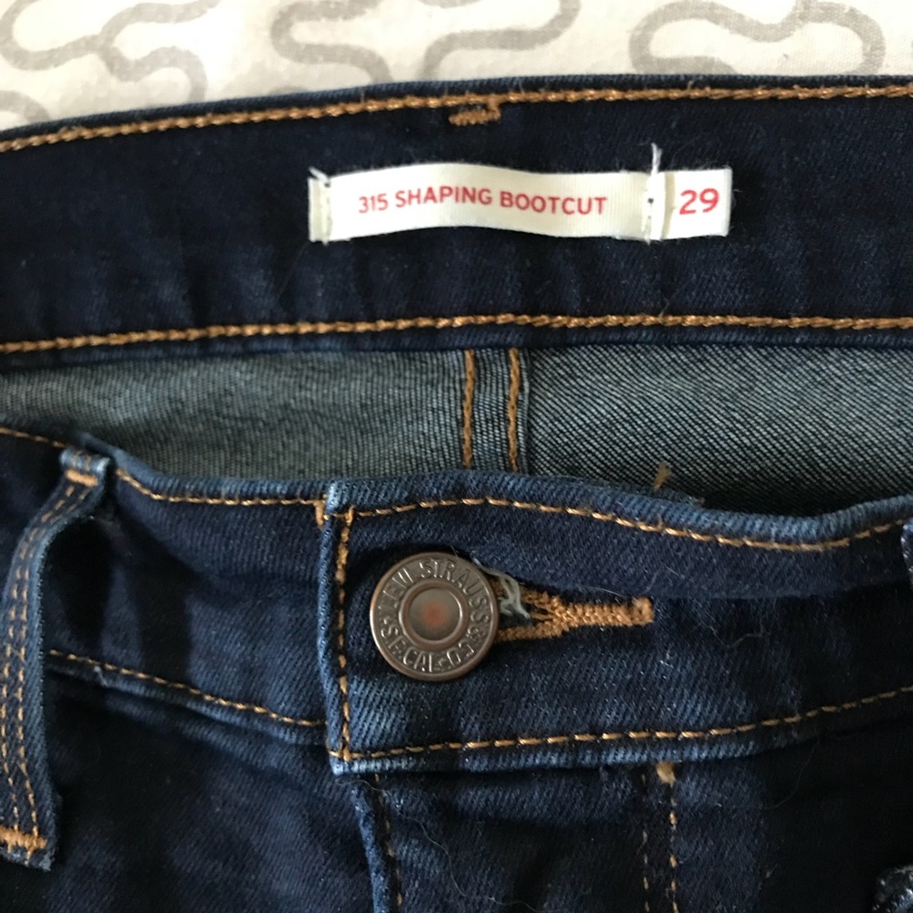 Levi’s 315 Shaping Bootcut Jeans